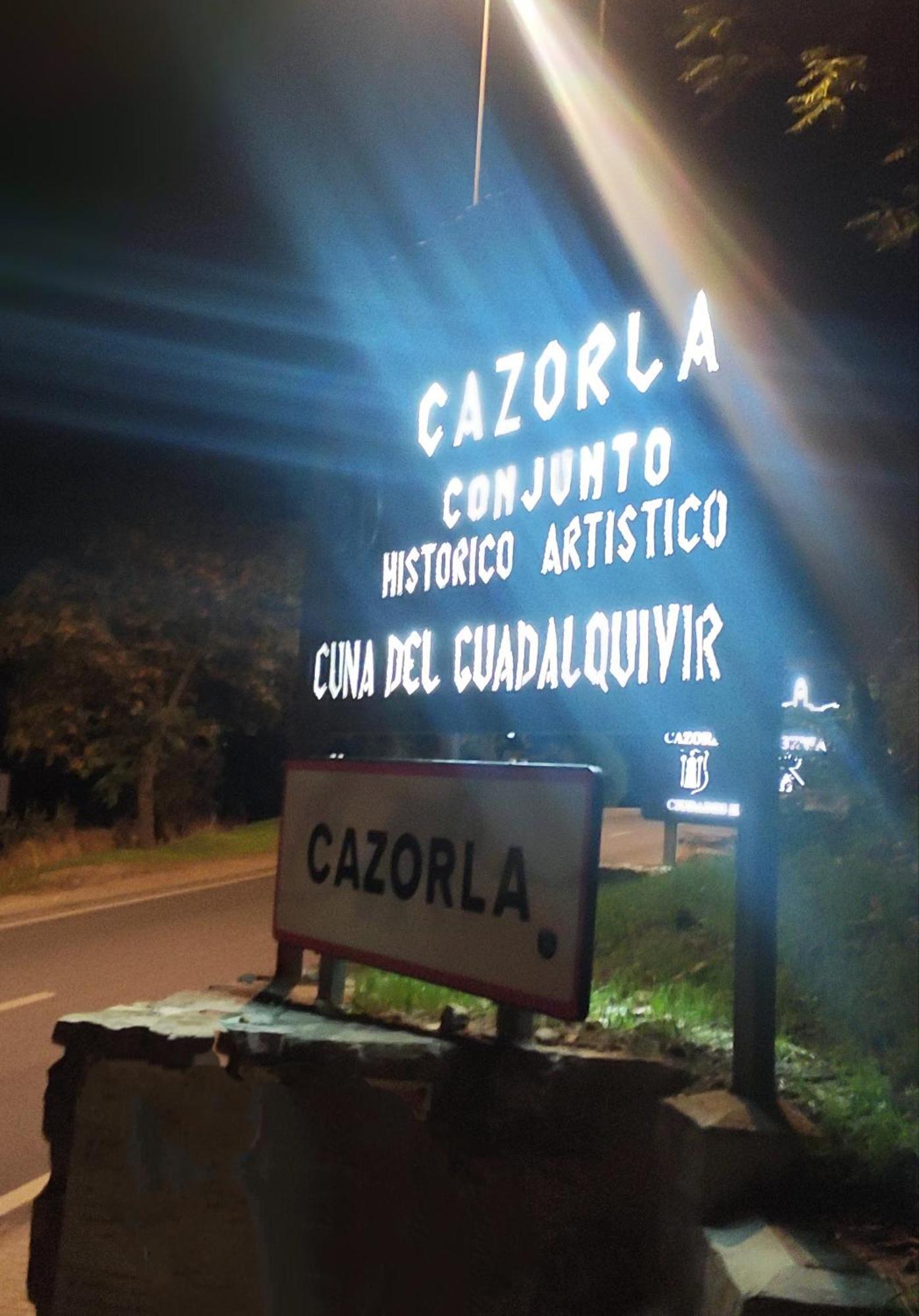 Alojamientos Puerta Del Parque Касорла Екстер'єр фото